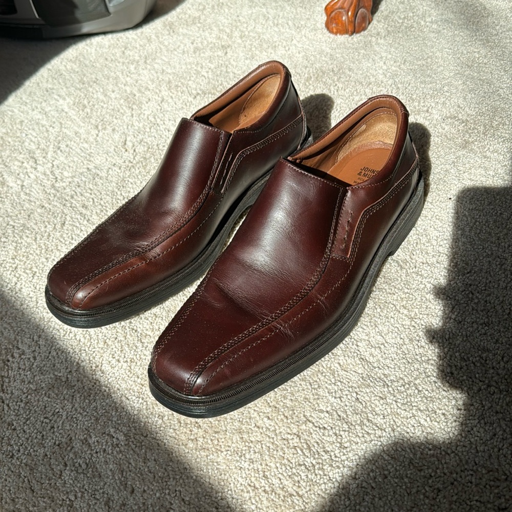 Johnston & Murphy Penn Ven in Oak